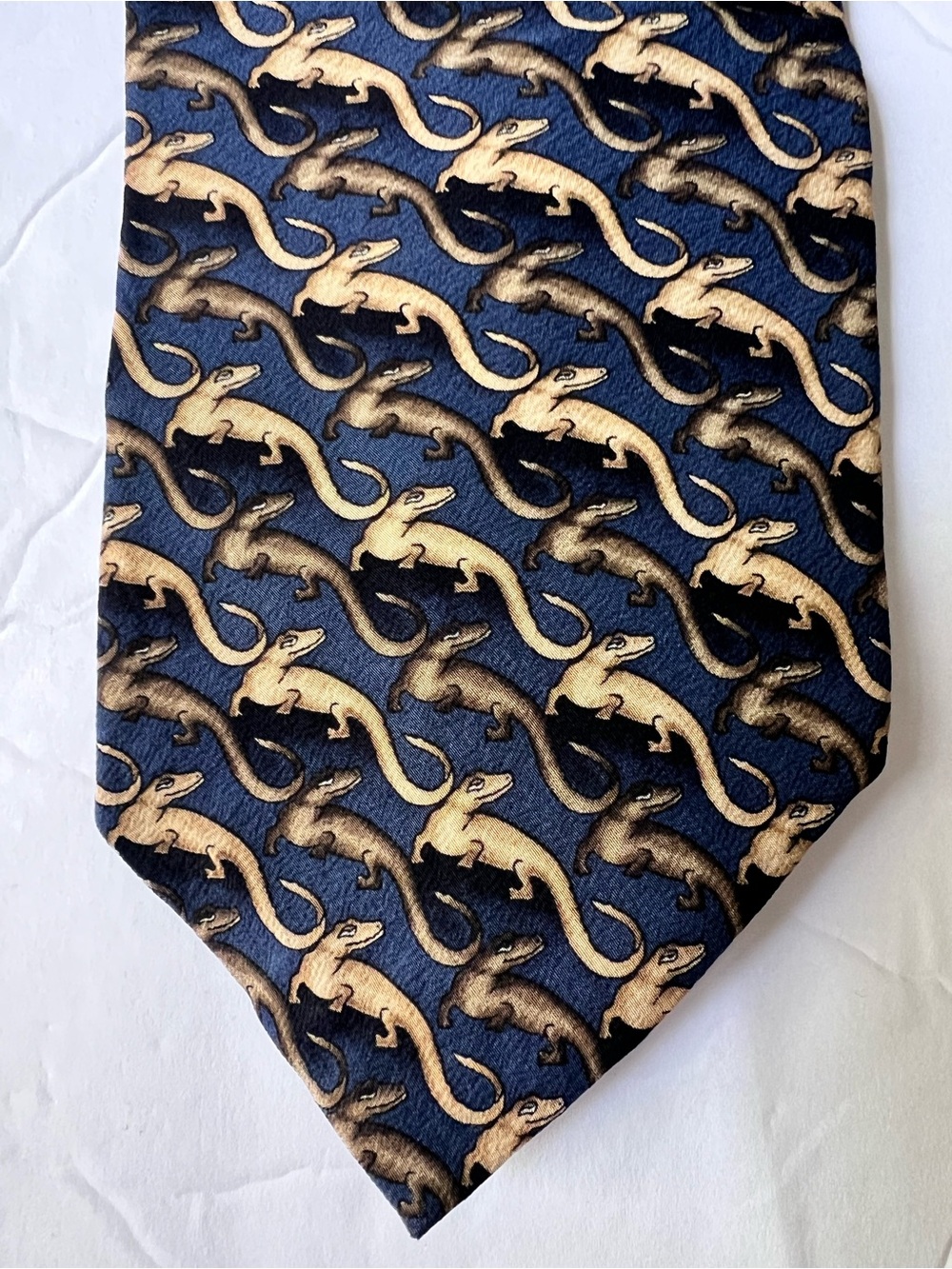 Natura Leaping Lizards silk tie Navy Gold Lizard Print Men's Tie Preppy